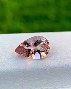 Venta al por mayor de morganita de melocotón Rosa Natural de calidad AAA 14x10 corte de pera piedra preciosa suelta facetada para joyería - Product Image 1