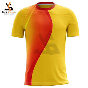 Maillot de football extensible de haute qualité - Noms et numéros d'équipe personnalisés, impression par sublimation, 100% polyester, séchage rapide - Product Image 1