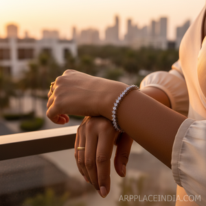 Bracelet de tennis en argent pour femme avec pierres précieuses blanches - Product Image 2