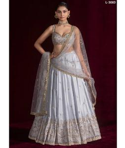 Lehenga de Seda Satén con Lentejuelas, Bordado Dori y Zari, Estilo Étnico Indio, para Bodas y Festivales, Lehenga Choli Pesada con Dupatta de Malla - Product Image 1