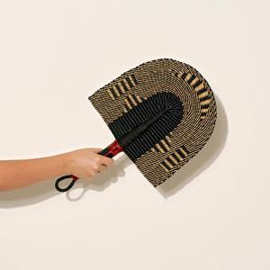 Éventail à main en herbe de mer au prix le plus bas, éventails à main en herbe de mer faits sur mesure avec poignée enveloppée de cuir - Product Image 3