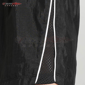 Pantalones cortos para correr para mujer con tela de secado rápido y cintura con cordón para un rendimiento activo Pantalones cortos para correr ligeros para mujer - Product Image 2