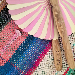 Abanico de Hojas de Palma Natural, Abanico Hecho a Mano para Decoración de Bodas, Recuerdo de Vietnam, Logotipo OEM Disponible - Sra. Violet - Product Image 3