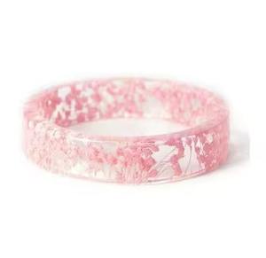 Anneaux de serviette en résine fabriqués par des artisans avec un design inspiré de la nature pour les mariages à la campagne et les dîners - Product Image 5