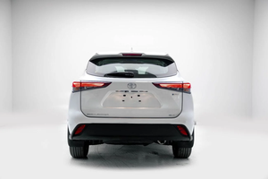 Tout Neuf, Kilométrage Zéro/Km, Prix Abordable, 2025 Platinum White Pearl TY - Highlander GLE 2.5L HEV FWD SUV Hybride de Luxe - Product Image 6