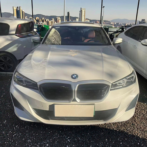 BMW I3 2024, Sedán de 4 Puertas y 4 Asientos, Diésel Turbo, Auto Usado, Transmisión Automática, Asientos de Cuero, Techo Corredizo, Volante a la Izquierda, Color Oscuro, R18 - Product Image 6