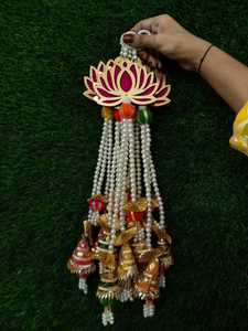 ของตกแต่งบ้านแบบดั้งเดิมทำจากไม้เอ็มดีเอฟรูปดอกบัวประดับด้วยลูกปัดกอต้า สำหรับพิธีกรรมในวัด ตกแต่งบ้าน เป็นมิตรกับสิ่งแวดล้อม เหมาะสำหรับงานขึ้นบ้านใหม่ ฉากหลังงานปาร์ตี้ - Product Image 2