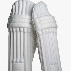 Protectores de Piernas para Críquet de Alta Calidad, Ligeros, Cómodos y Duraderos - Product Image 1