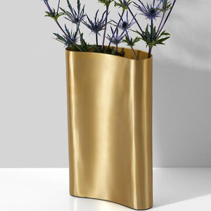 2023 Modern Design Aluminium Eco-Friendly TQC <b>Vase</b> Golden Finish Hot Selling Tabletop Flower <b>Vase</b> for Living Room Bedroom Decor - Product Image 1