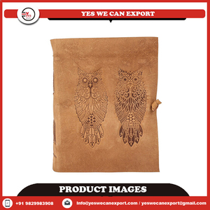 Journal en cuir grand format au design moderne, spirale, papier à bords festonnés vintage avec fermeture à cadenas, vente à bas prix - Product Image 4