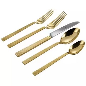 เครื่องใช้บนโต๊ะอาหารสแตนเลสสีทอง5ชิ้นพร้อมที่จับลายใบไม้สวยงามของขวัญแต่งงานปาร์ตี้วัง - Product Image 2