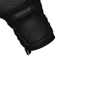 Guantes de fútbol de dedo completo personalizados de calidad profesional Cuero transpirable Secado rápido Antideslizante Equipo de entrenamiento unisex Porteros - Product Image 4