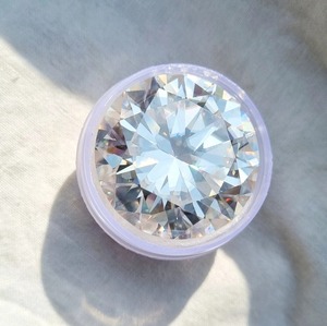 Diamant Moissanite Blanc Grande Taille 108.50 Carat Diamant Moissanite Fait Main - Product Image 1