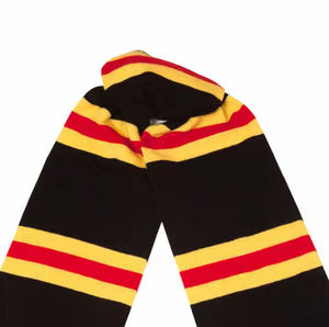 Nouvelle meilleure qualité tricoté équipe de football écharpe à tricoter pour Club Logo personnalisé conception écharpes pour les femmes - Product Image 3