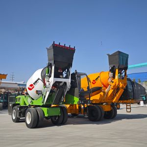 รถผสมคอนกรีตเคลื่อนที่แบบโหลดเอง ระบบไฮดรอลิกเต็มรูปแบบ เครื่องยนต์ดีเซล 4m3 4x4 สำหรับขาย - Product Image 6