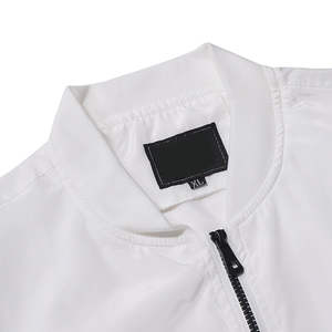 แจ็กเก็ตกันน้ำสำหรับผู้ชายและผู้หญิงเสื้อกันลมแจ็คเก็ตเล่นกีฬาแบบสั่งตัด - Product Image 4