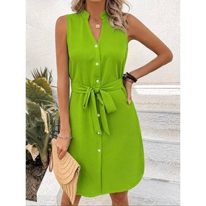 Robe courte Aerobin sans manches à col en V et boutonnée sur le devant avec ceinture pour femme, 35282 - Vert - Product Image 2
