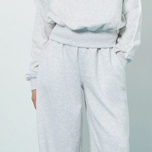 Conjunto Deportivo de Dos Piezas para Mujer, Diseño Personalizado, Talla Grande, Precio al por Mayor, Diseño Casual con Hombros Caídos y Cintura Elástica - Product Image 3