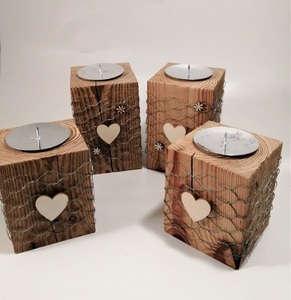 Bougeoir en bois élégant conçu pour ajouter un charme rustique et une ambiance chaleureuse aux décorations intérieures de la maison - Product Image 6