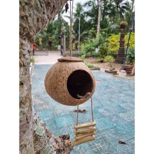 บ้านนกทำจากกะลามะพร้าวคุณภาพพรีเมียม ทนทาน เป็นธรรมชาติ และเป็นมิตรกับสิ่งแวดล้อม บ้านแฮมสเตอร์ กระรอก นกแก้ว +84 865912655 Liam - Product Image 5