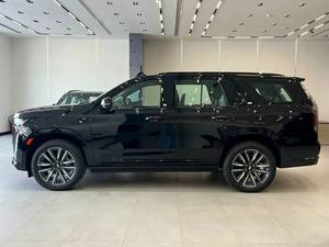 NUOVO Cadillac Escalade Sport Platinum 2024, 6.2L 402CV 8 cilindri, 4WD, Benzina, Cambio Automatico, Guida a Sinistra - Product Image 5