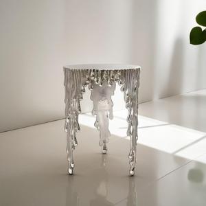 Table basse minimaliste en fonte d'aluminium couleur argent - Product Image 4