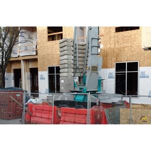 Grue à tour autoportante Vicario V-1989/80 de 2,42 tonnes, modèle 2009, état d'occasion - Product Image 2