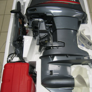 Moteur hors-bord 100% ORIGINAL neuf pour bateau à vendre - Product Image 1