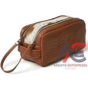 Bolsa DE ASEO con doble cremallera de piel de vaca auténtica en relieve hecha a mano al por mayor, bolsas de cosméticos occidentales para caja de almacenamiento de maquillaje - Product Image 1