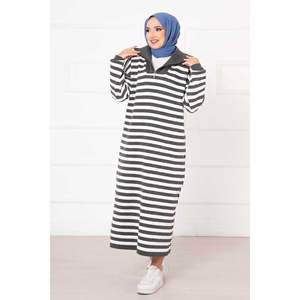 ชุดถักลายมีซิปสีเทา - Product Image 1