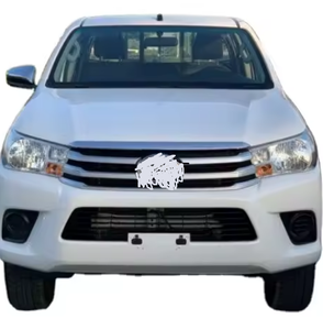 Toyota Hilux 4x4 d'occasion 2022, sièges en cuir foncé, transmission automatique, transmission intégrale, régulateur de vitesse adaptatif, 5 places, toit ouvrant panoramique, caméra de recul 360° - Product Image 1