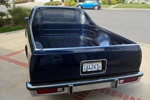 Chevrolet El Camino 2024 Usado, Cuero Oscuro, R15, Coche de Colección en Venta - Product Image 5