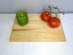 Planche à découper en bambou naturel pour les propriétaires de maisons éco-responsables, offrant un aspect authentique, hygiénique et lavable au lave-vaisselle - Product Image 5