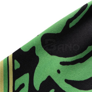 2024 último diseño hombres Rash Guard en Color sólido hombres manga larga Rash Guard para ropa de Fitness - Product Image 4