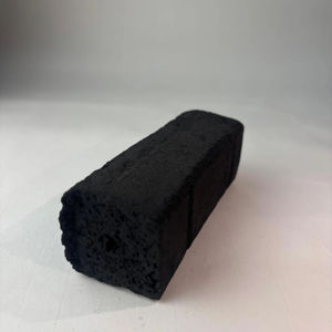 Charbon de bois de qualité supérieure pour barbecue par Merades d'Indonésie Chaleur intense Performance fiable pour le fondue et la grillade Prêt à l'exportation vers la Chine - Product Image 1