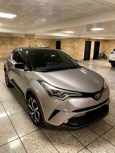 รถยนต์มือสอง Toyota C-HR LE ปี 2019 เครื่องยนต์ 2.0L I4 144 แรงม้า มีจำหน่าย - Product Image 3