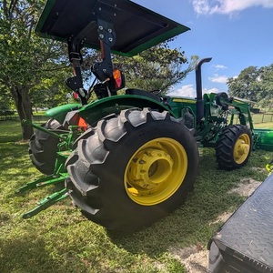 Modelo de cabina de tractor John Deeere 5065E de calidad superior resistente para uso agrícola disponible para entrega rápida - Product Image 3