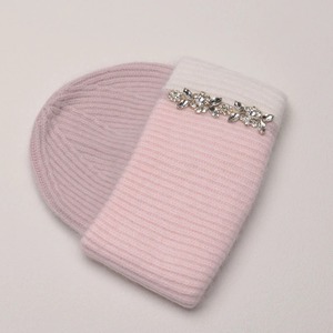 Gorro de Invierno de Lujo Suave con Logotipo Personalizado, Gorro de Punto Acrílico de Color Caramelo al por Mayor de Fábrica para Mujer, para Playa y Negocios - Product Image 2