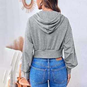 Conjunto de 1 Pieza de Invierno para Mujer, 100% Algodón, Estilo Hip Hop, Top Corto Gris Sólido con Capucha y Logotipo Frontal, Pantalones Jogger Lavados - Product Image 4