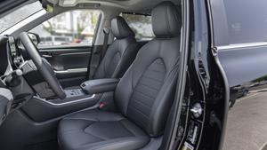 Toyota RAV4 2021 SUV, Motor de Aspiración Natural, Automático, Neumáticos R16, Asientos de Cuero, Interior Oscuro, Tracción Total, Volante a la Izquierda, Usado - Product Image 6