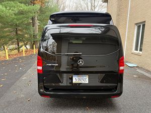 Offre exceptionnelle : Mercedes-Benz Metris Explorer Conversion 2023 d'occasion, propre et prête à être expédiée - Product Image 6