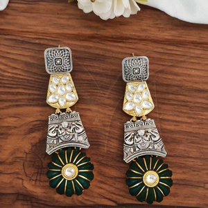 Pulido de plata oxidada Diseño de lujo Joyería oxidada Desgaste del partido Hermoso diseñador Estilo antiguo Pendientes colgantes oxidados - Product Image 1