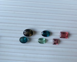 Hermosas Gemas de Turmalina Natural Multicolor de 11.60 Quilates, Corte Ovalado, Paquete Definitivo de 6 Piezas para Joyería Mehrajudin - Product Image 4