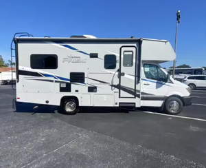 Camping-car Coachmen Prism Classe C d'occasion 2022 2023 2020, vente en gros, couleur personnalisée disponible, faible kilométrage, 4-6 passagers - Product Image 1