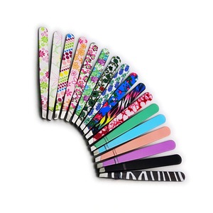 Ensemble de pinces à épiler pour sourcils en acier inoxydable, pointe inclinée, ciseaux à sourcils pointus pour une utilisation esthétique - Product Image 1