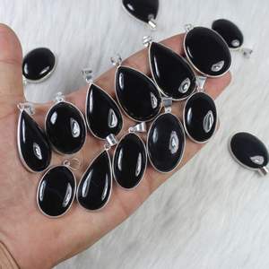 เครื่องประดับอัญมณีสีดำแบบฝัง - Product Image 4