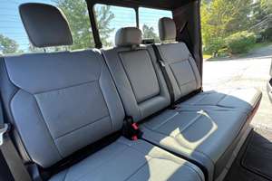 Furrd F-150 Lightning Lariat 2022, Gasolina, Bajo Kilometraje - Product Image 2