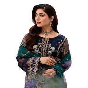 Organza Brodé Pakistanais Panjabi Robes pour femmes sur Organza Trois Pièces costumes Pakistanais Designers par Ramsha Vol M-10 - Product Image 1