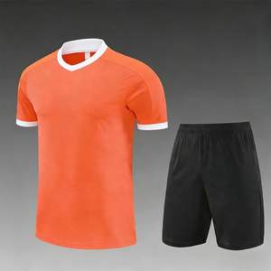 Conjunto de Camiseta Retro de Fútbol para Hombre, Pantalones Cortos de Entrenamiento, Fabricante de Equipaciones de Fútbol Personalizadas, Conjunto Deportivo para Hombre, Camisetas de Fútbol Baratas - Product Image 1