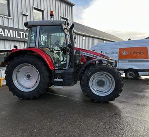 Tracteur diesel Massey Ferguson MF 5S.145 D6 145 CV 4 roues motrices |   Équipement agricole Dyna-6 – Meilleur prix de gros - Product Image 6